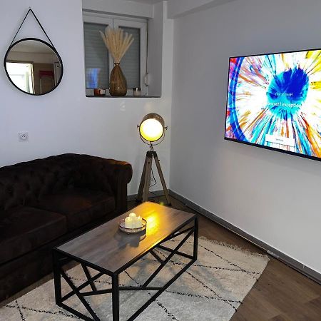 Cosy & Jacuzzi 15 Mn De Lyon Apartment Givors Bagian luar foto